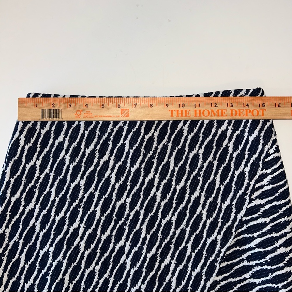 LOFT womens blue white textured faux wrap asymmetrical mini skirt size Medium - Picture 8 of 9